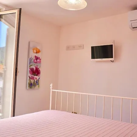 Casa Caramico 3*